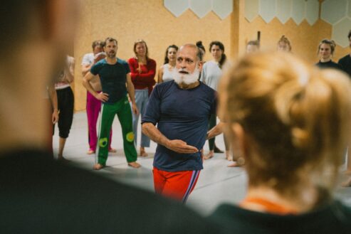 David Zambrano teaching photo by Arnaud Beelen
